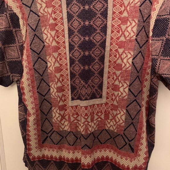 Lucky Brand Geometric Blue & Red Top - Picture 4 of 6